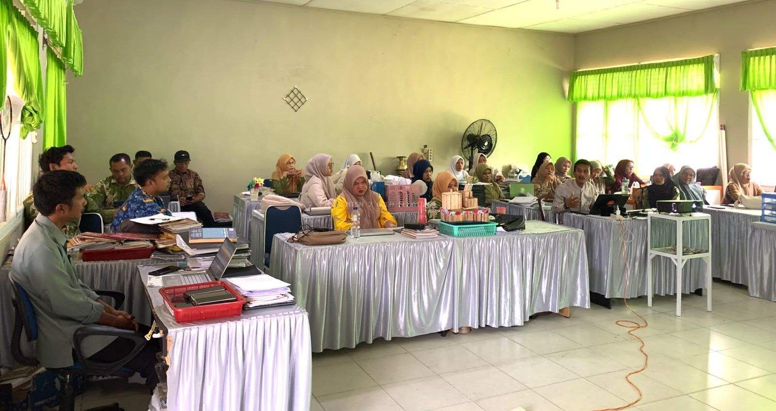 MTsN 2 Aceh Selatan Susun SOP Penggunaan Mobil Operasional Madrasah dan Tetapkan Jadwal Peusijuk