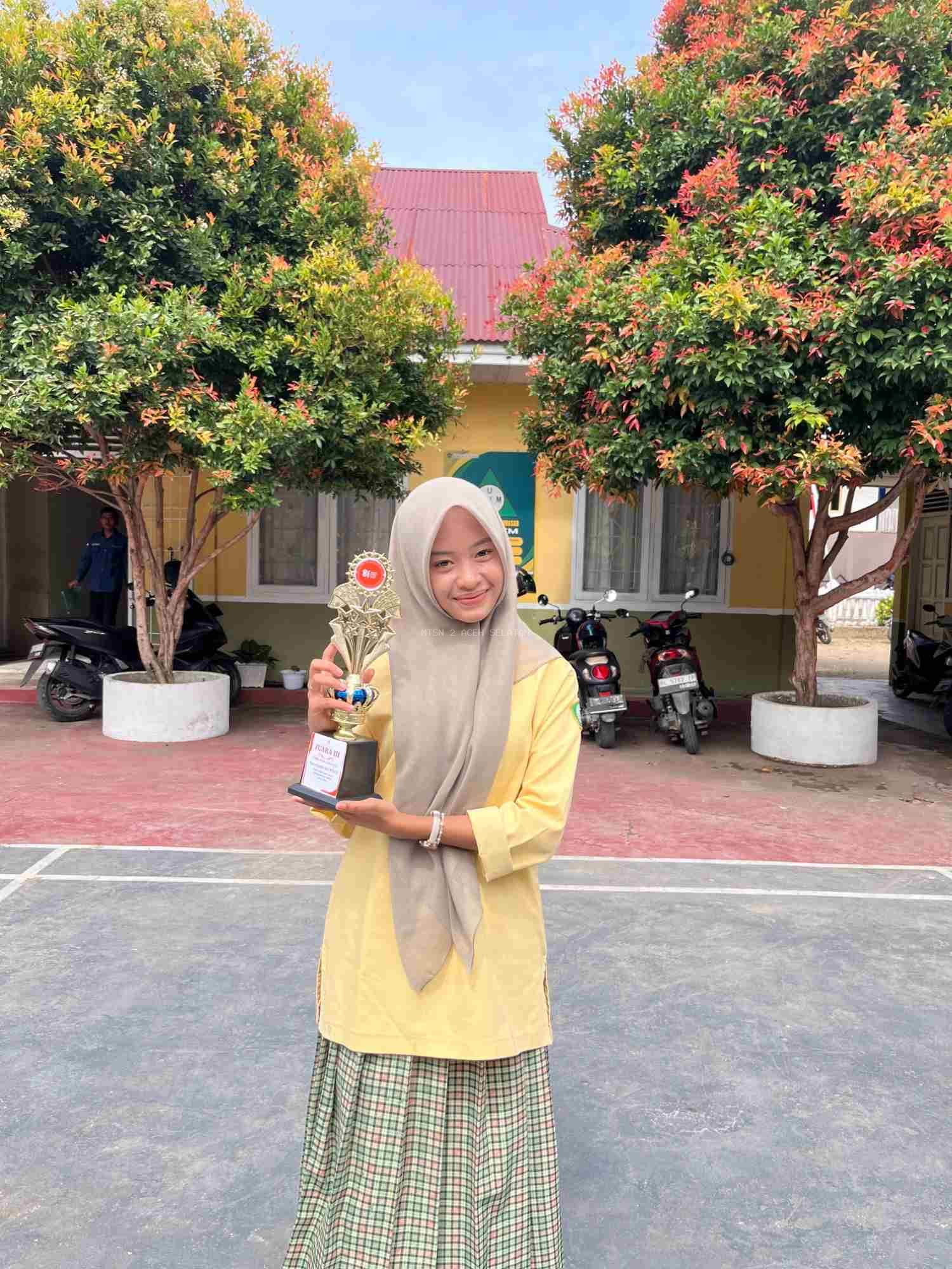 Tijanniswa berhasil meraih Juara III Vocal Solo Putri (PI)